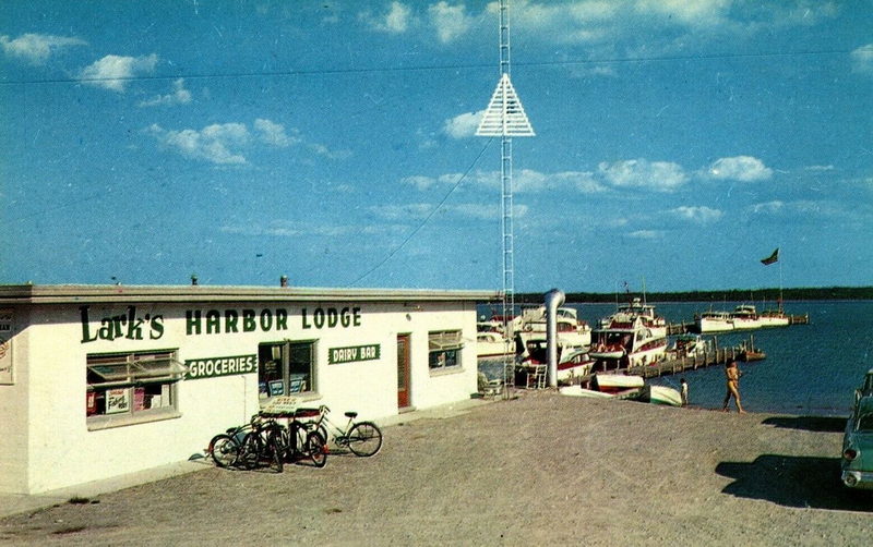Lark's Harbor Lodge Motel